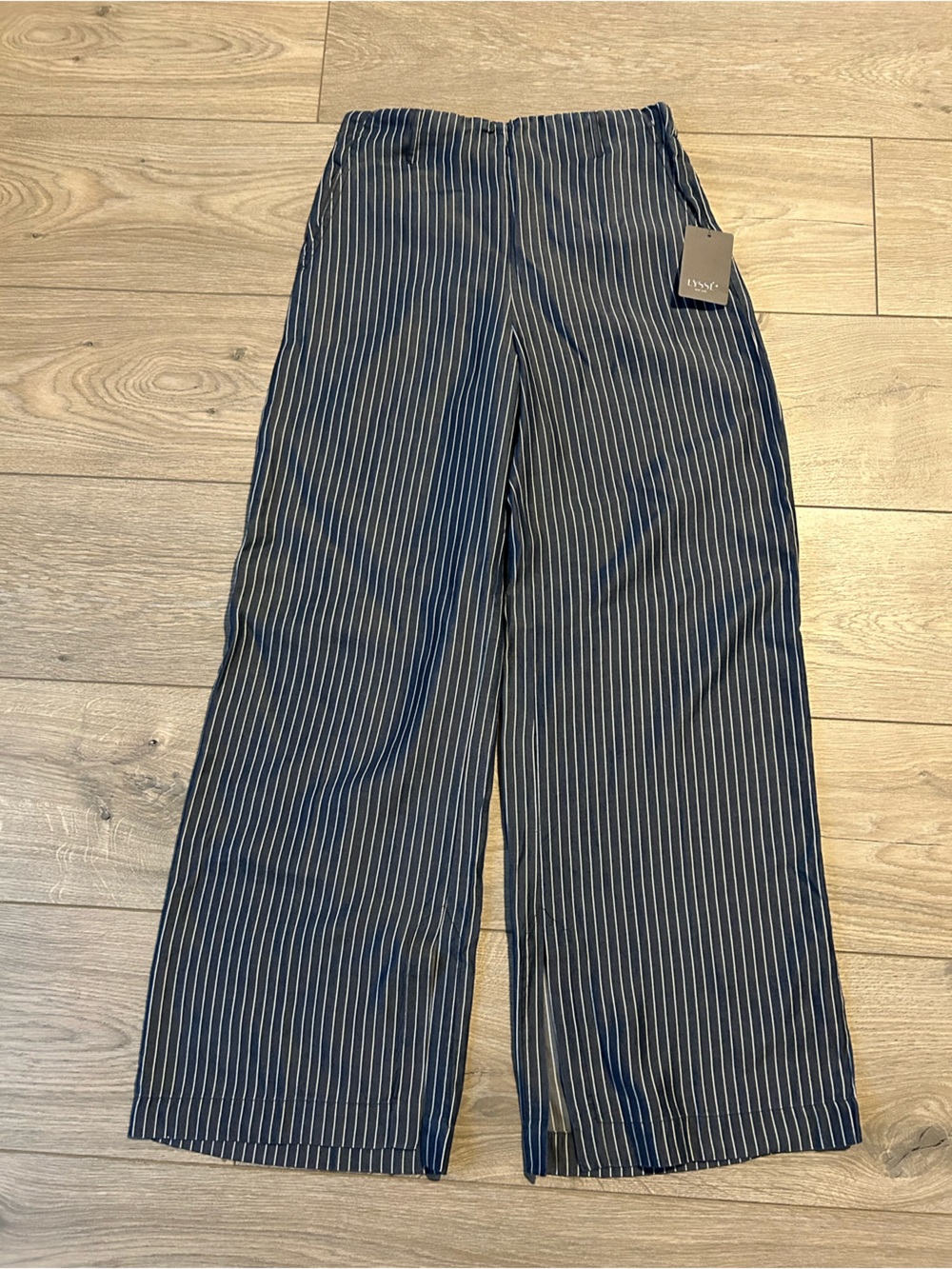 Lysse Navy Pinstripe Wide Leg Dress Pants Size XS New